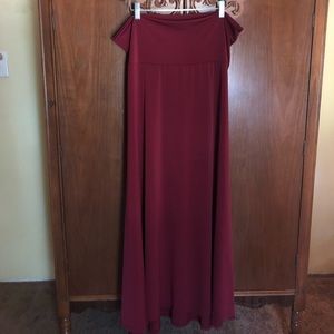 Lularoe Maxi Skirt size 2xl burgundy